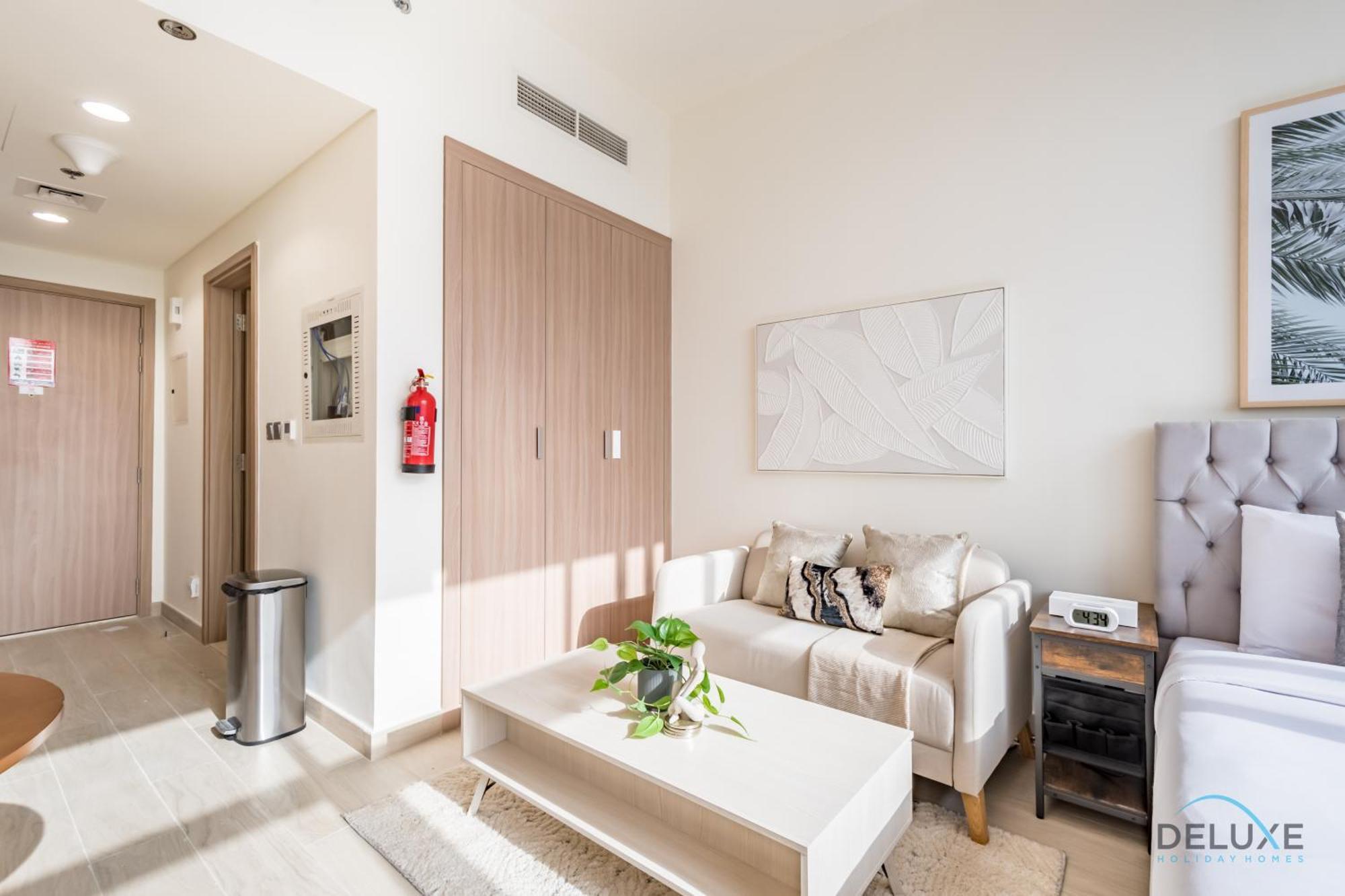 Apartment Charming In Azizi Riviera 24 By Deluxe Homes